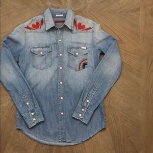 Amazing Mother button down long sleeve top!